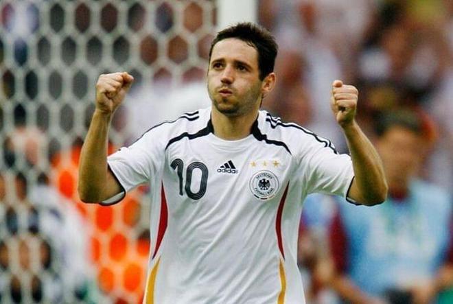 中的表现异 中的表现异