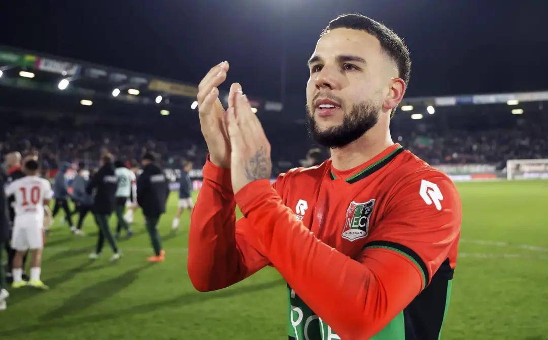 2025无锡马拉松鸣枪起跑 35000名选手“人在画中跑”.